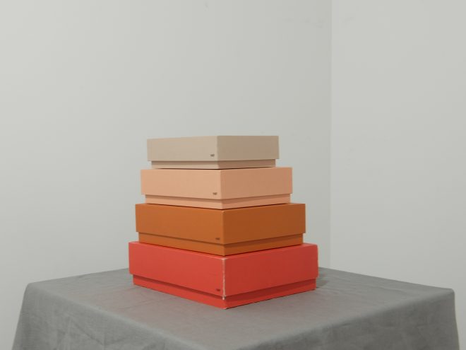 HAYスタッキングボックス レッド | ポリゴン polygon | 撮影 展示会